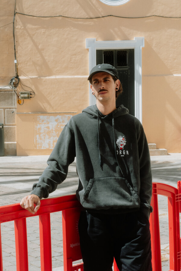 Sudadera Buragun Bengal black washed-1